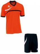 Errea, set Derby shirt+ Neath short arancio/nero - Voetbaltenues